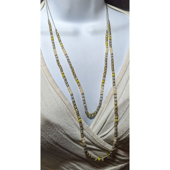 Yellow Silver Tone And White Beaded Multilayer Necklace - Picture 5 of 9
